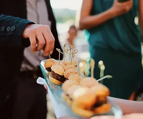 Finger food as film catering: perfect for your shoot