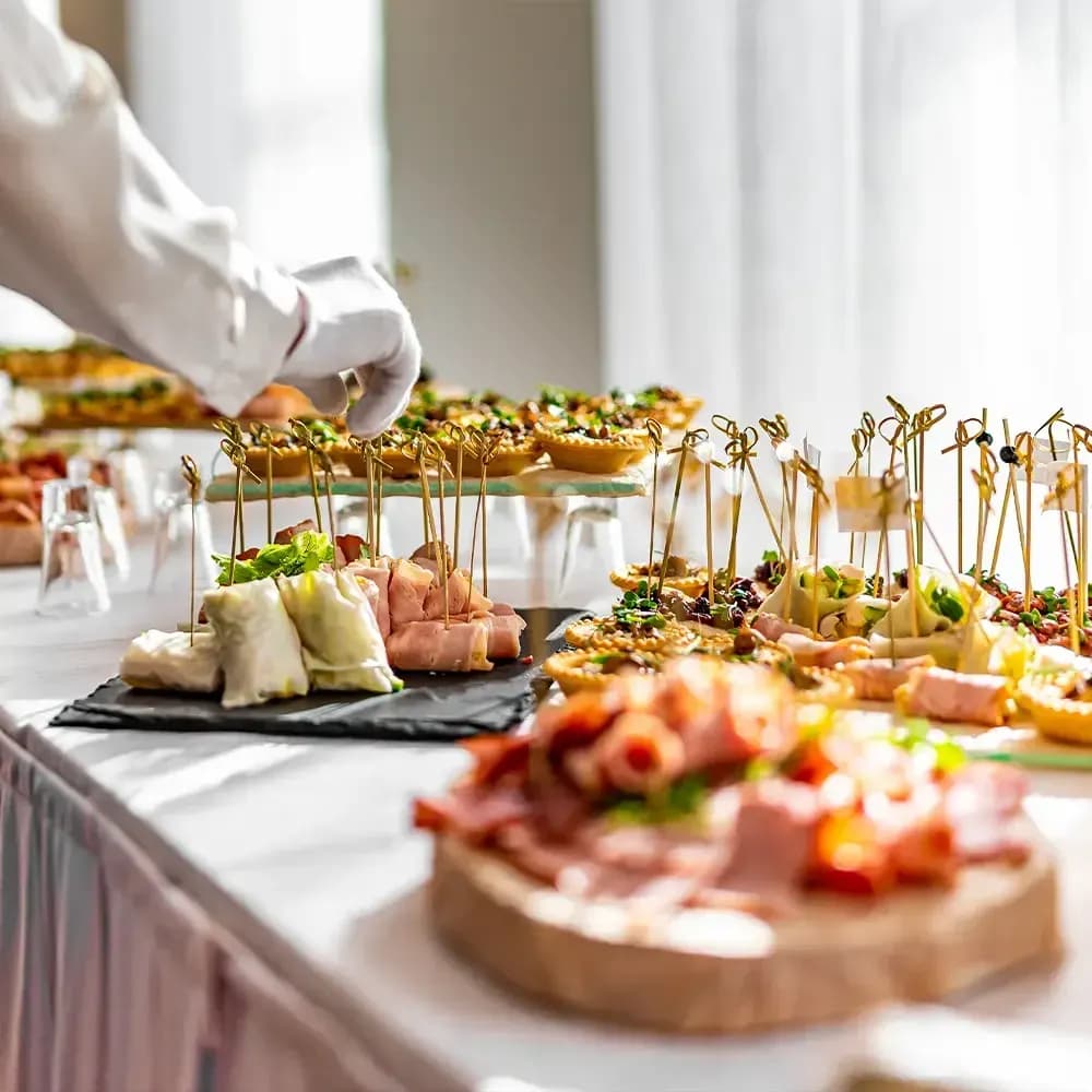 Organic buffets and menus
